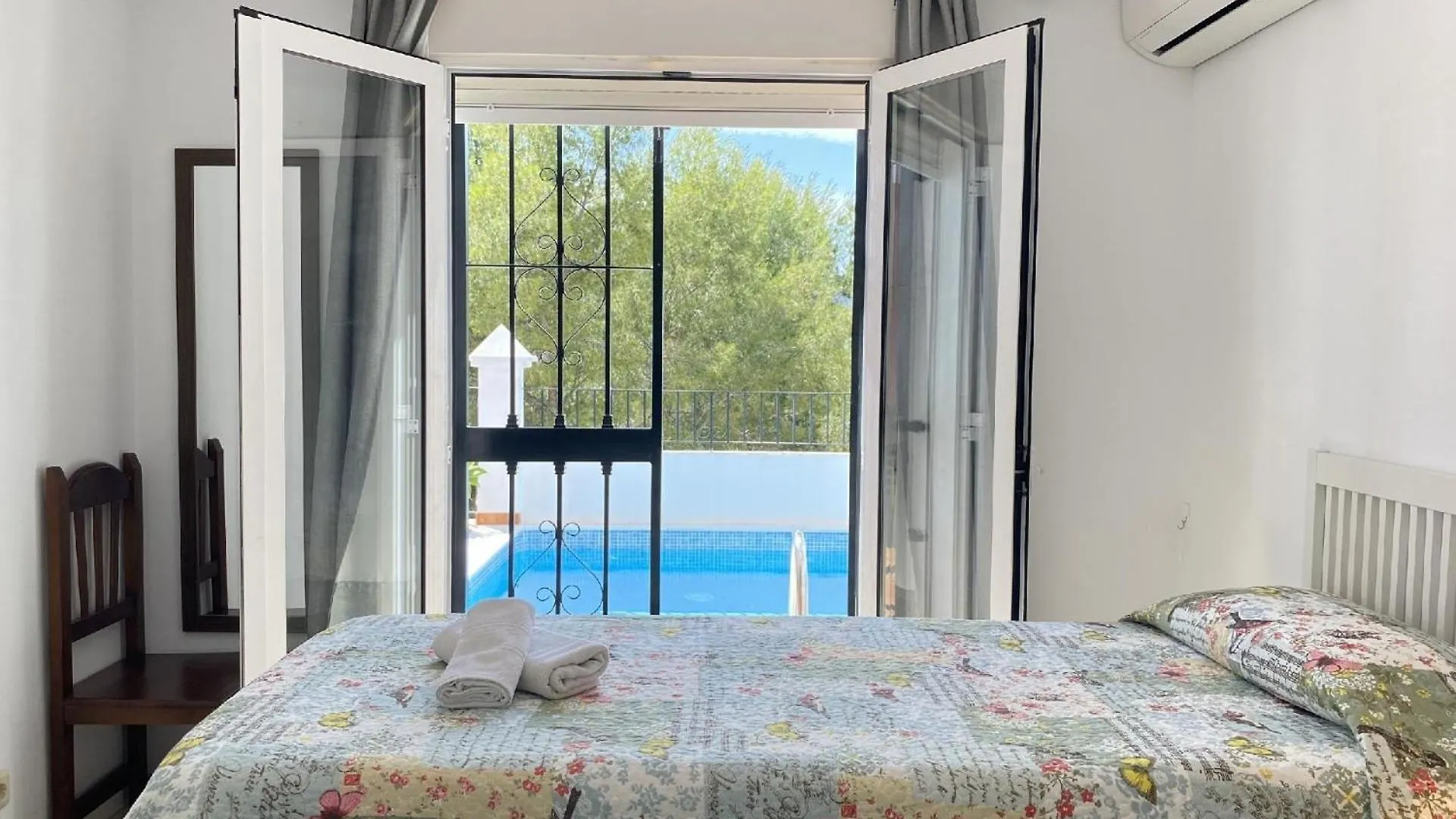 Ferienhaus Mit Privatpool Fuer 8 Personen Ca 100 Qm In Nerja, Andalusien Costa Del Sol Nerja